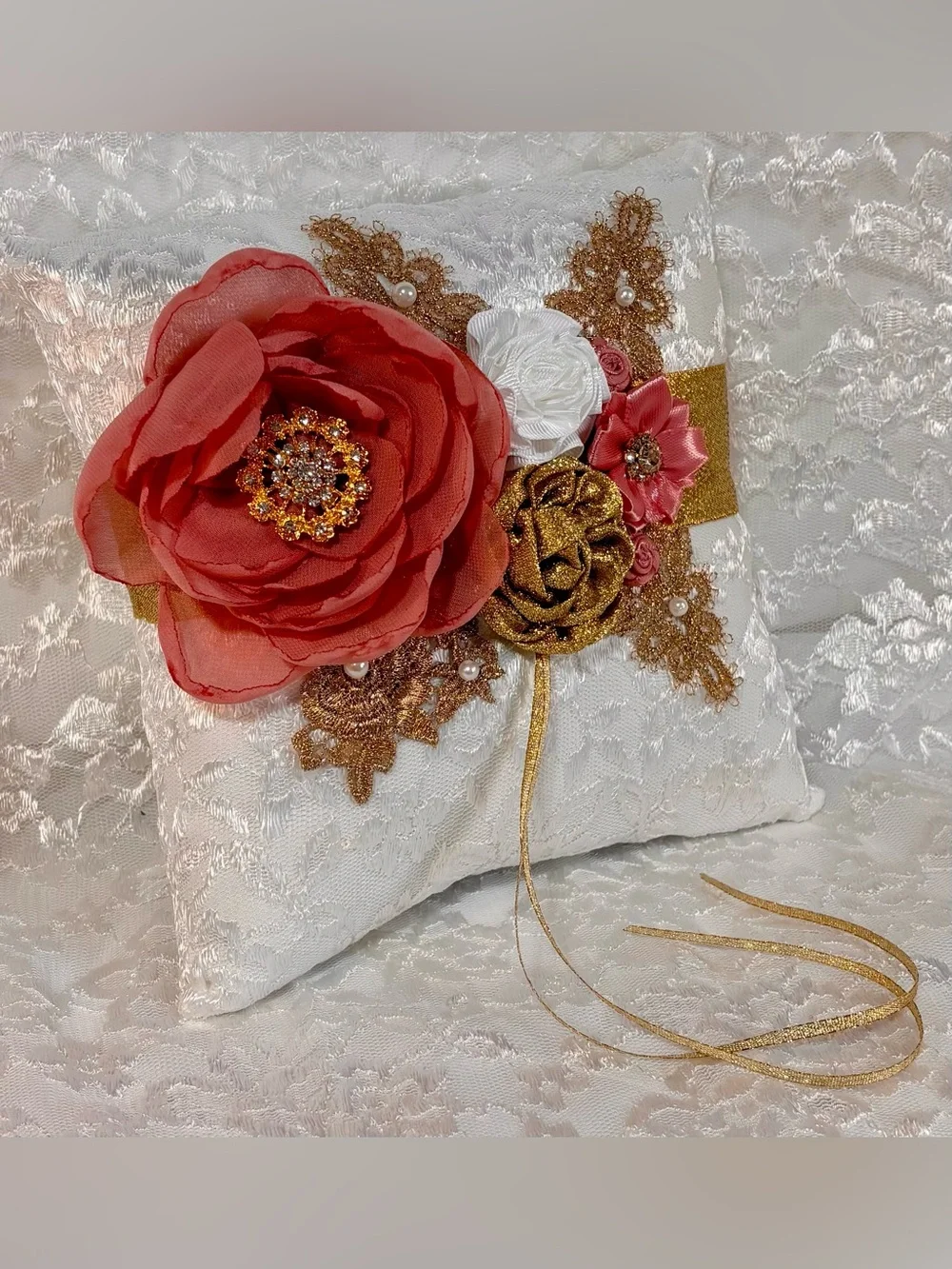 🥂 Gold White and Rose Blush Ring Pillow and Flower Basket Set